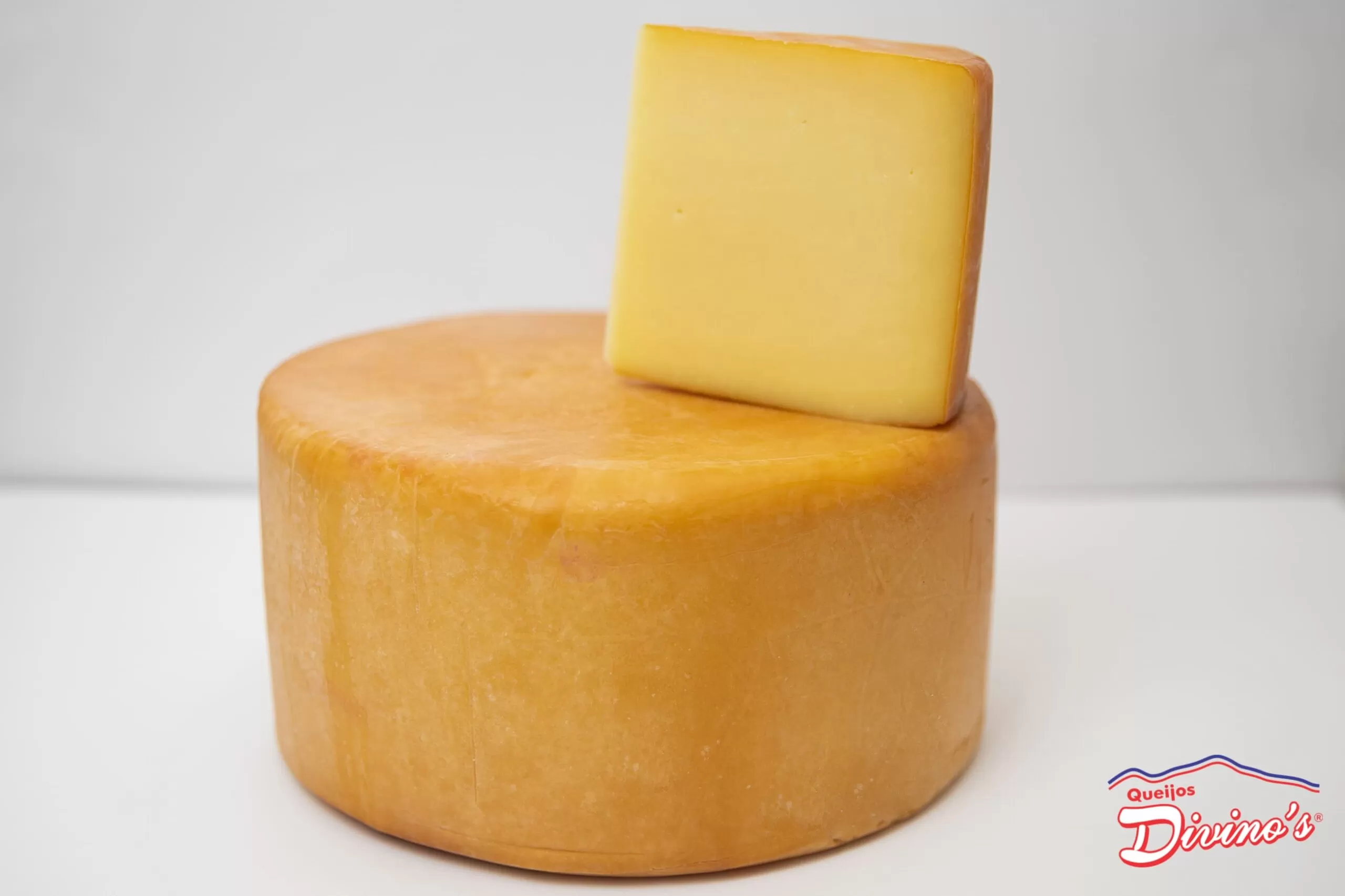 Parmesão Grande Defumado - Imagem 2
