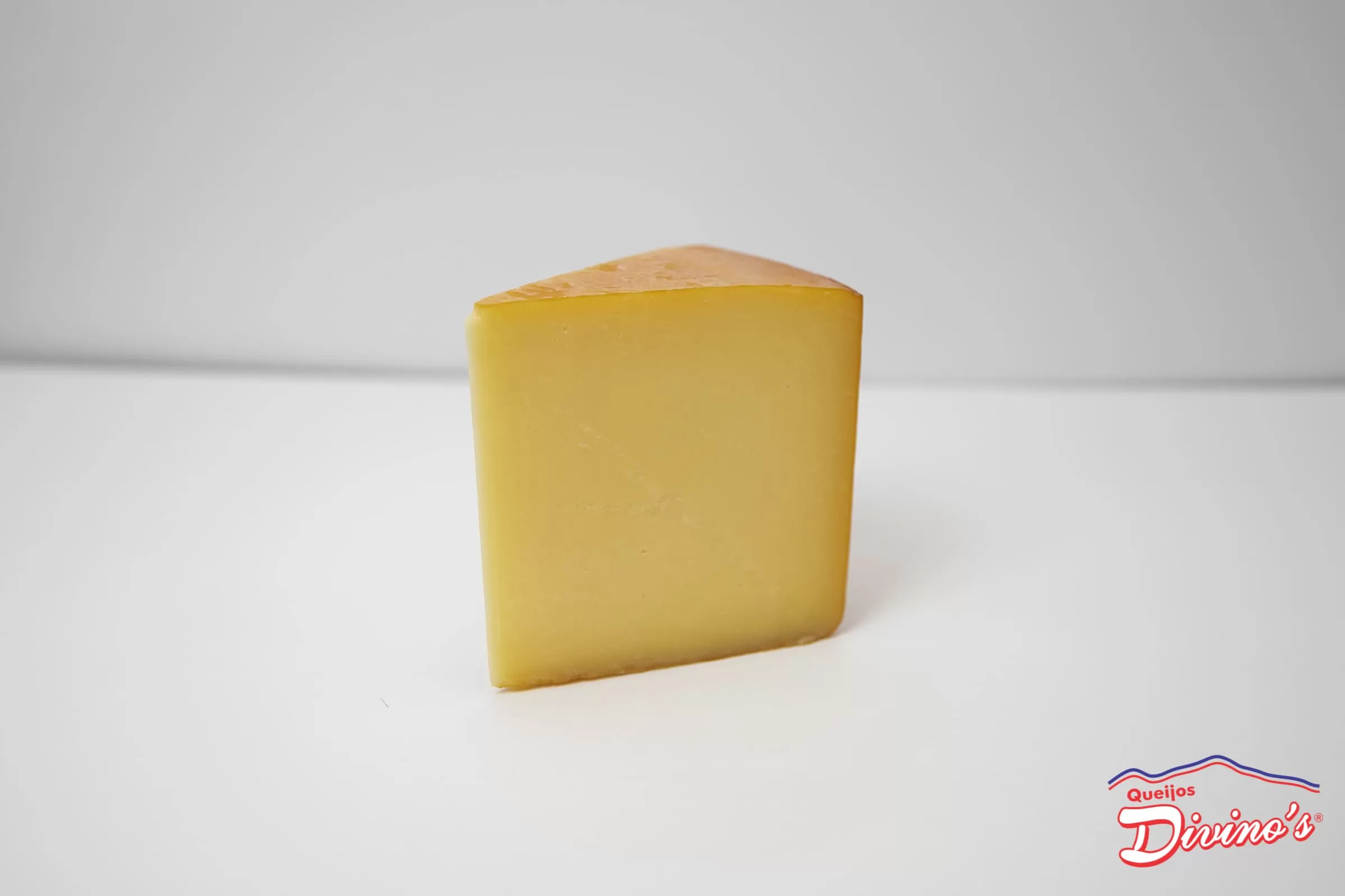 Parmesão Cunha Defumado